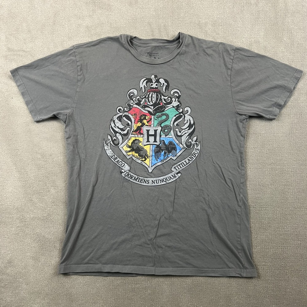 Harry Potter T Shirt Mens Large Gray Hogwarts Crest Graphic Universal Studio Tee